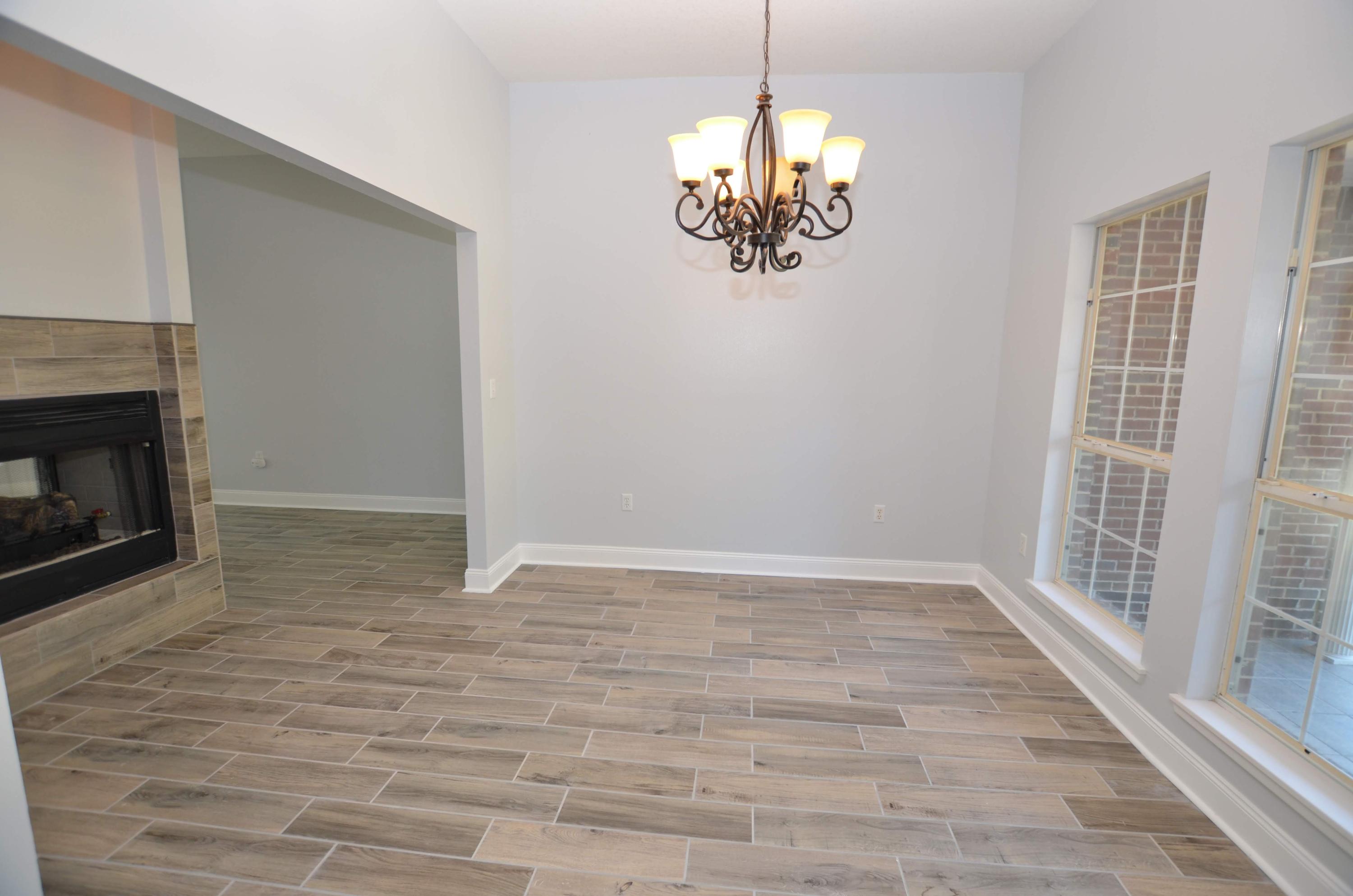 ROYAL OAKS - Residential