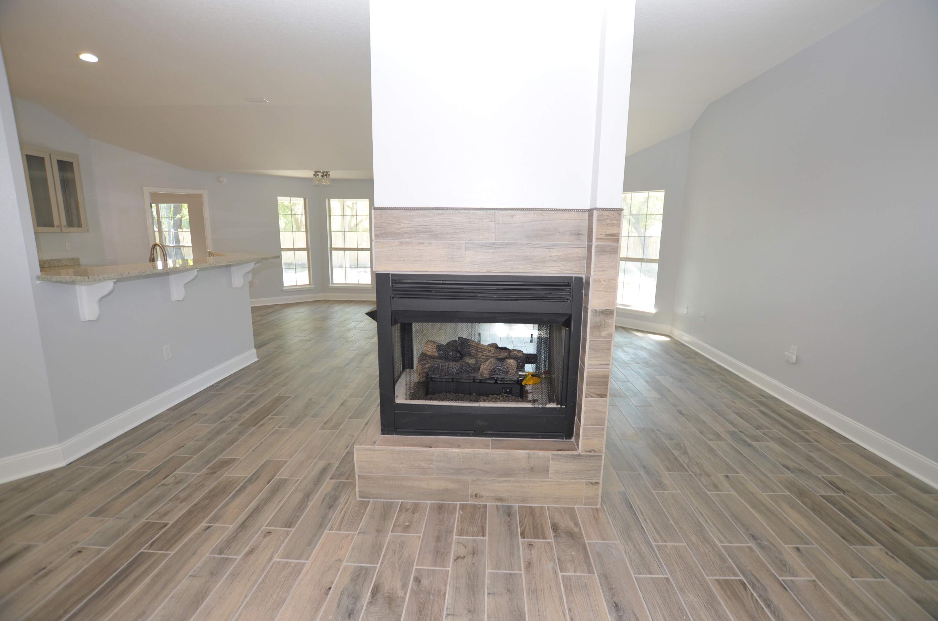 ROYAL OAKS - Residential