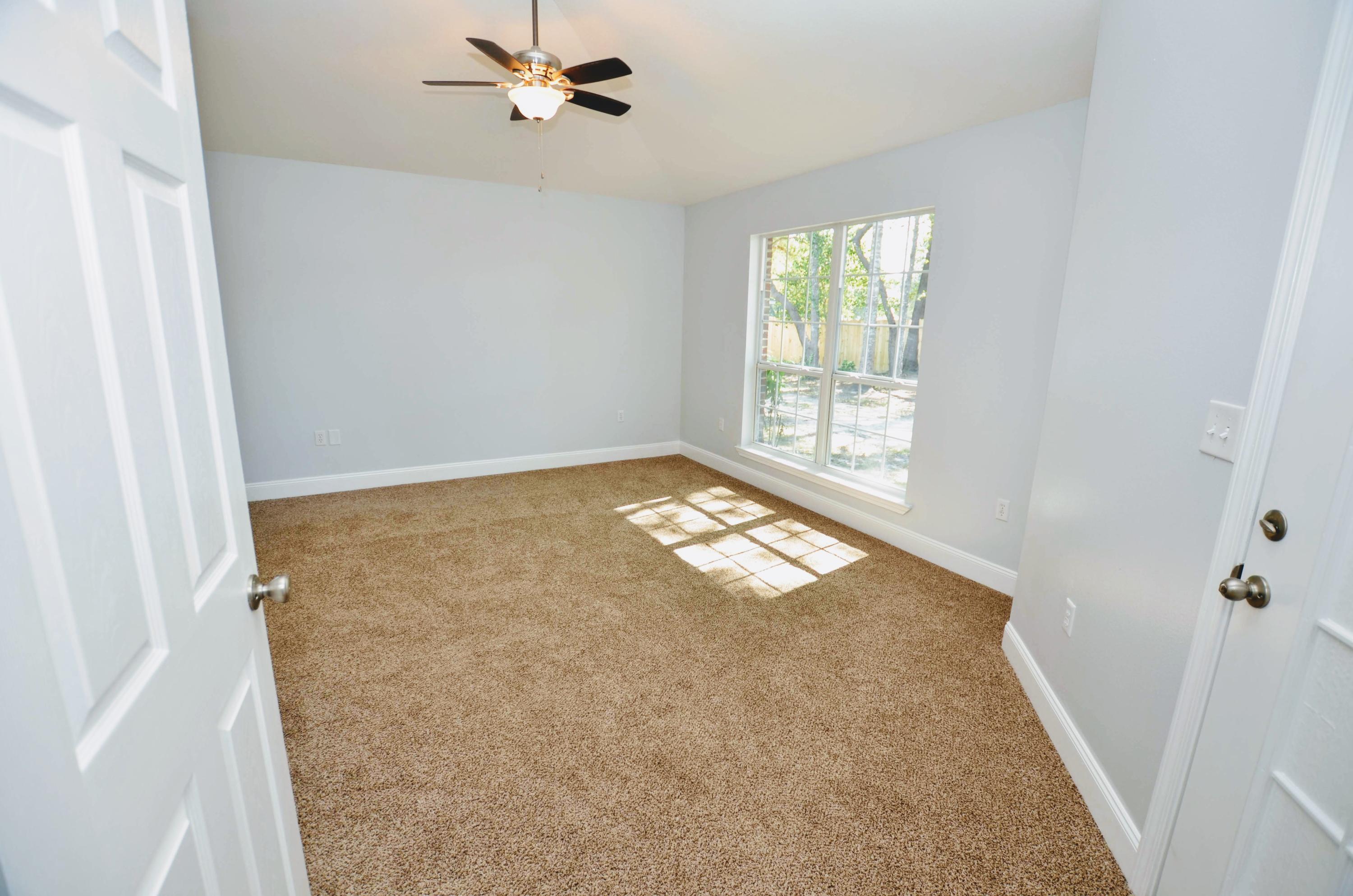 ROYAL OAKS - Residential