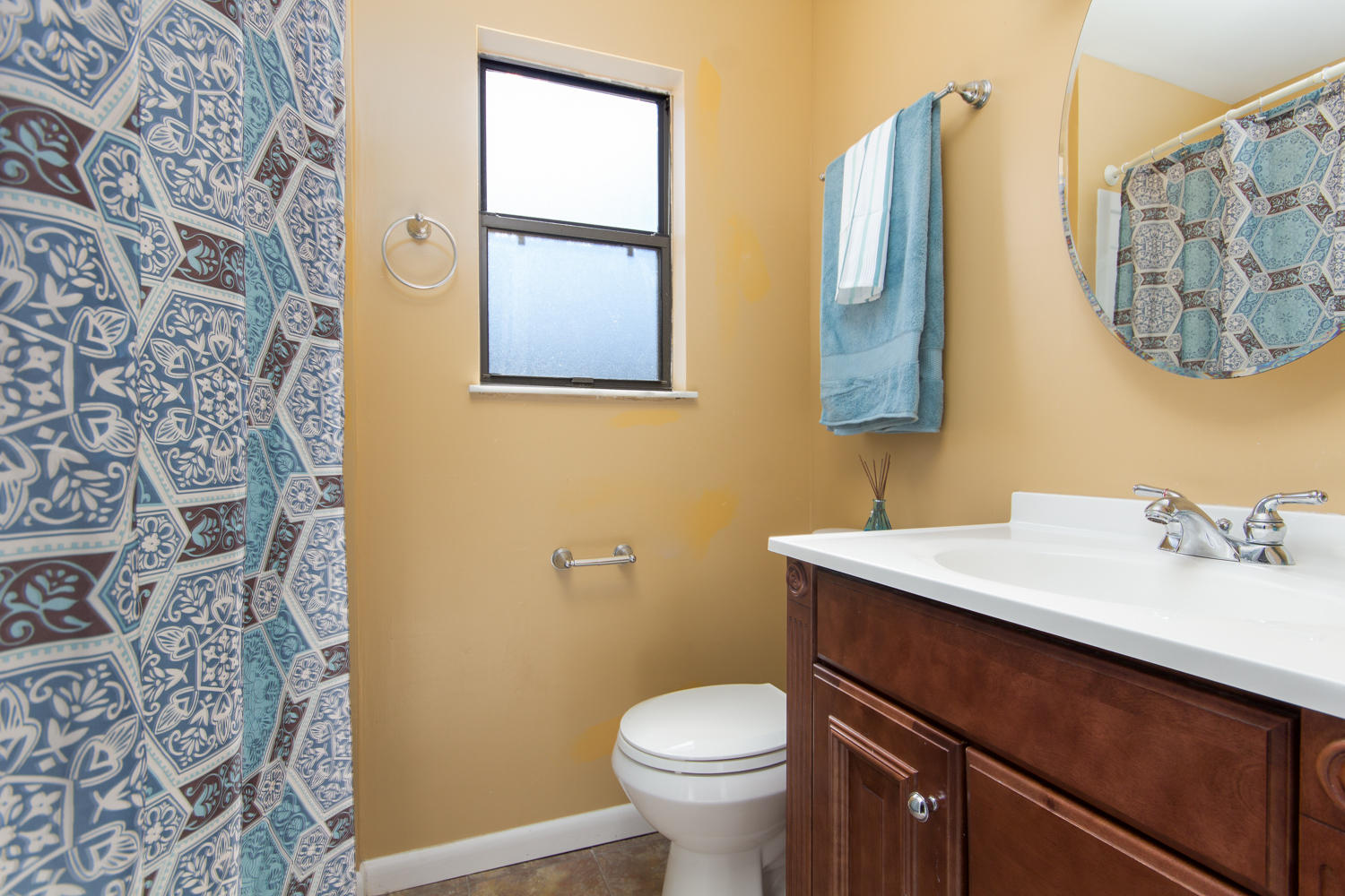 CREEKSIDE - Residential