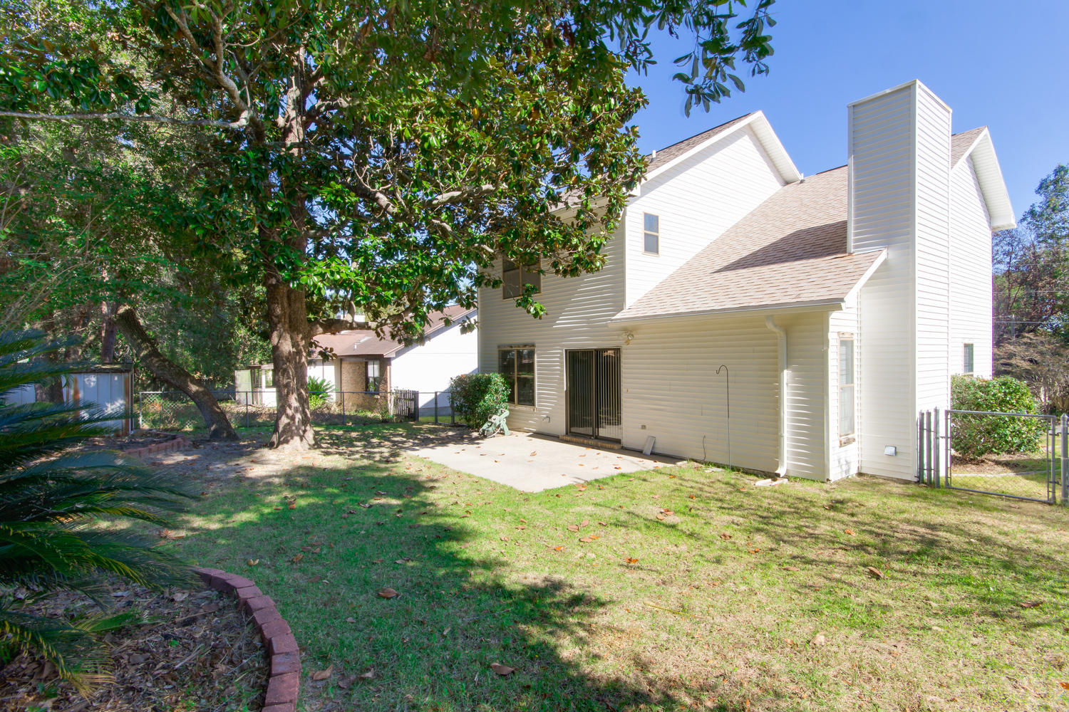 CREEKSIDE - Residential