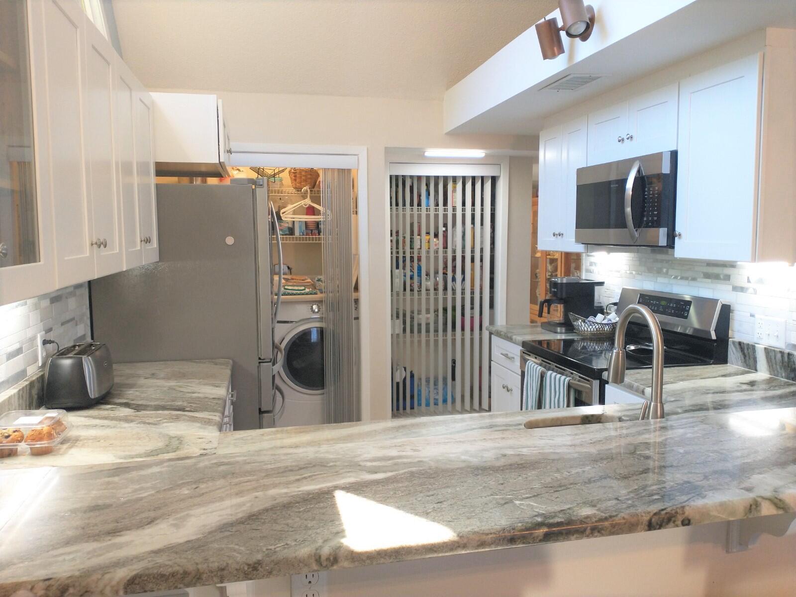 MOSSEY COVE T/H PH 2 - Residential