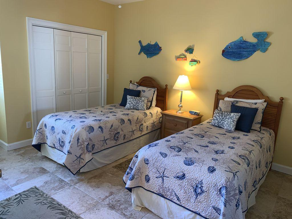 TURNBERRY VILLAS CONDO - Residential