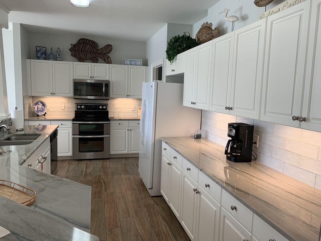 TURNBERRY VILLAS CONDO - Residential