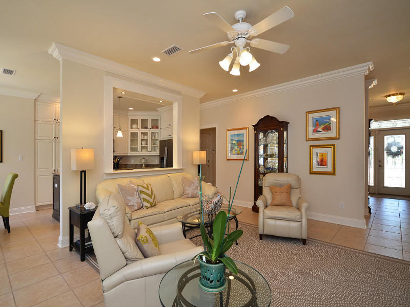 LAKEWOOD POINTE ESTATES - Residential