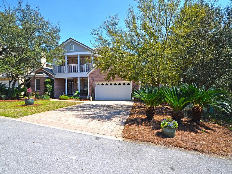 LAKEWOOD POINTE ESTATES - Residential