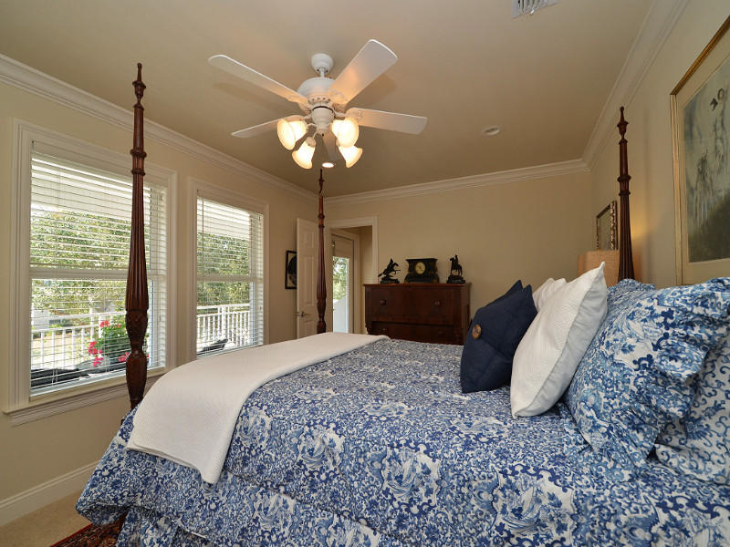 LAKEWOOD POINTE ESTATES - Residential