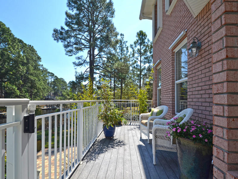 LAKEWOOD POINTE ESTATES - Residential