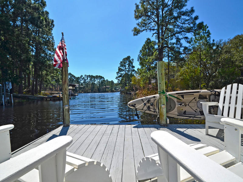 LAKEWOOD POINTE ESTATES - Residential