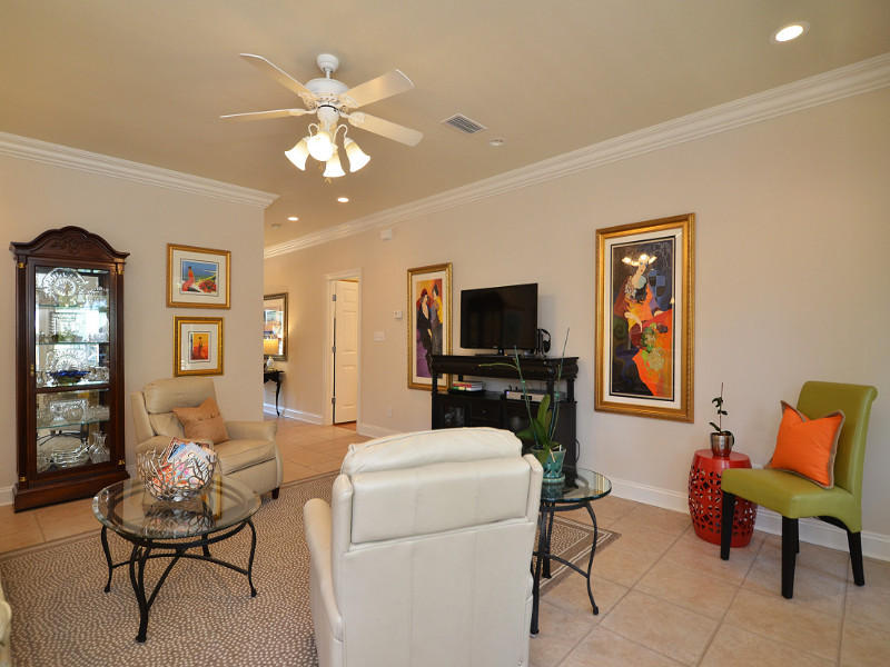 LAKEWOOD POINTE ESTATES - Residential