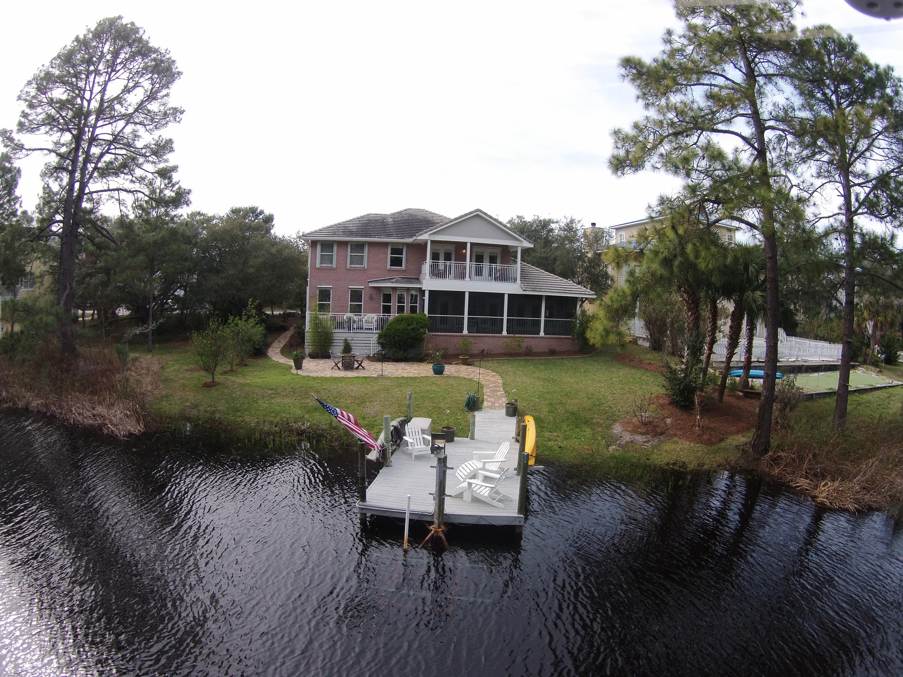 LAKEWOOD POINTE ESTATES - Residential