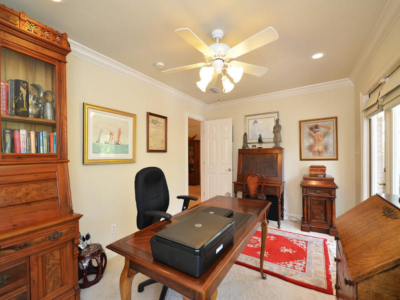 LAKEWOOD POINTE ESTATES - Residential