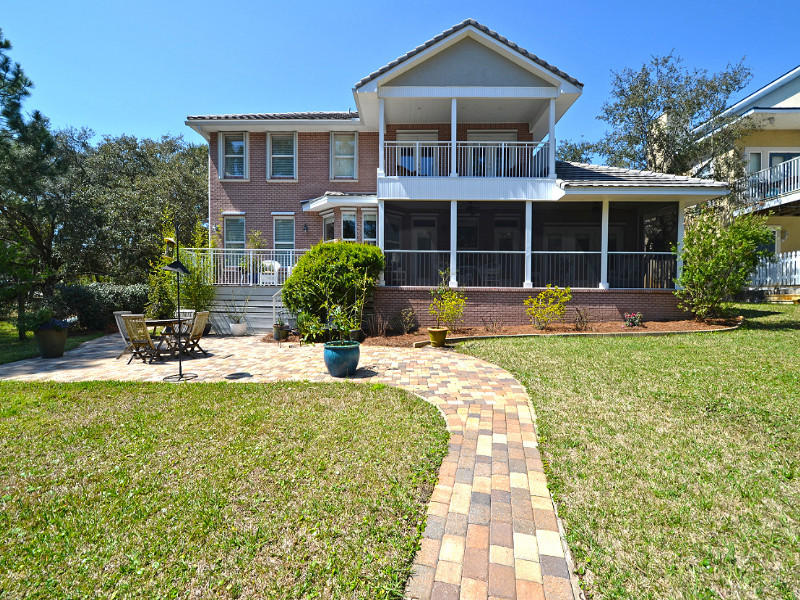 LAKEWOOD POINTE ESTATES - Residential