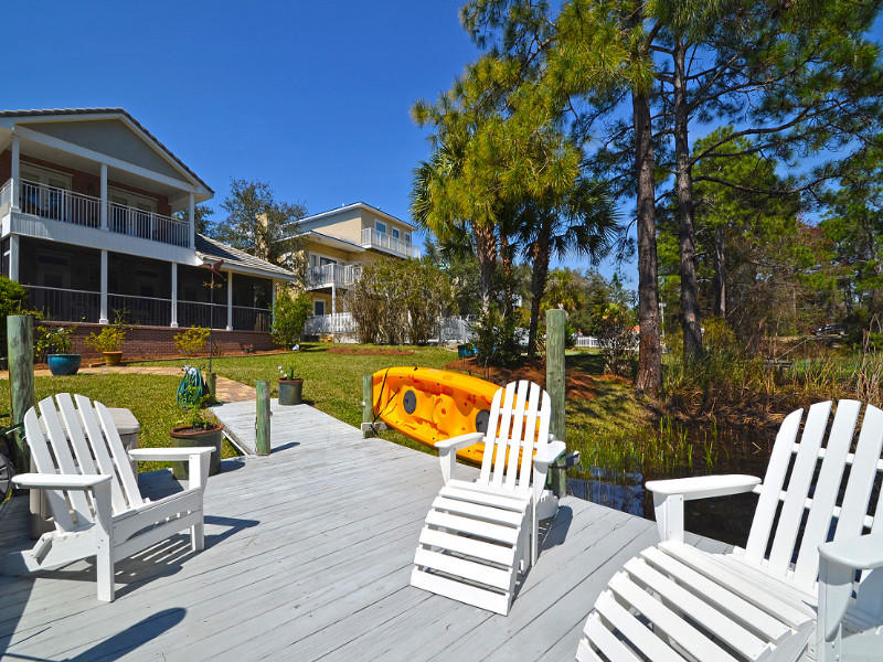 LAKEWOOD POINTE ESTATES - Residential