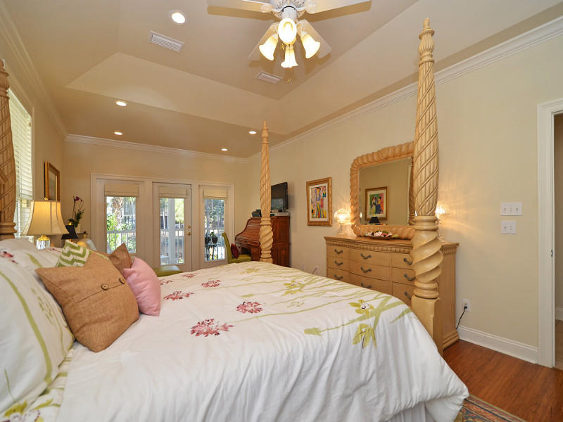 LAKEWOOD POINTE ESTATES - Residential