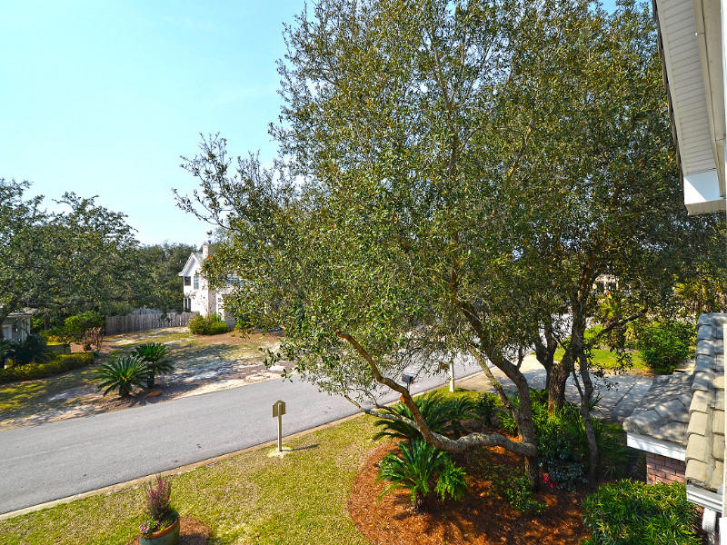 LAKEWOOD POINTE ESTATES - Residential