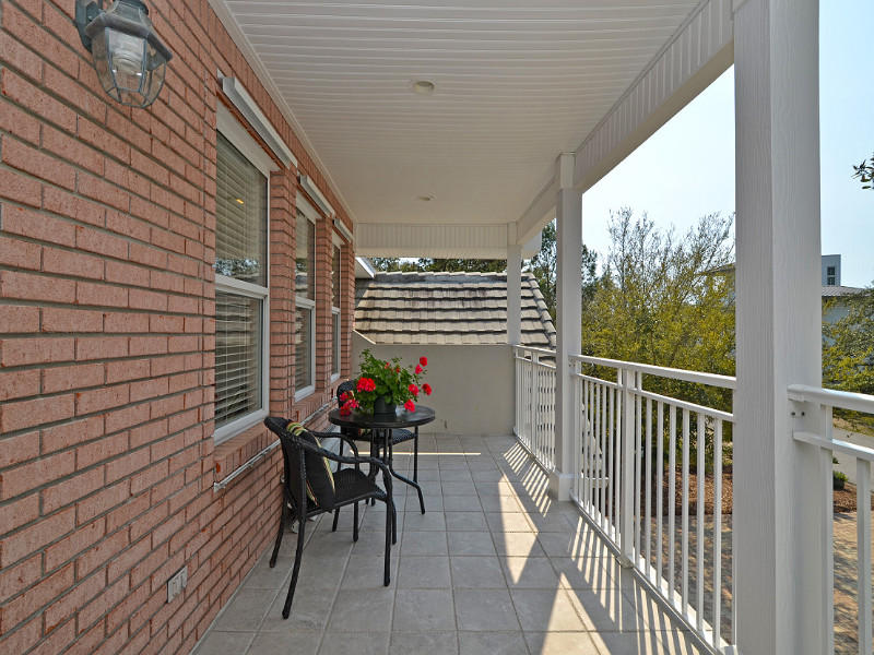 LAKEWOOD POINTE ESTATES - Residential