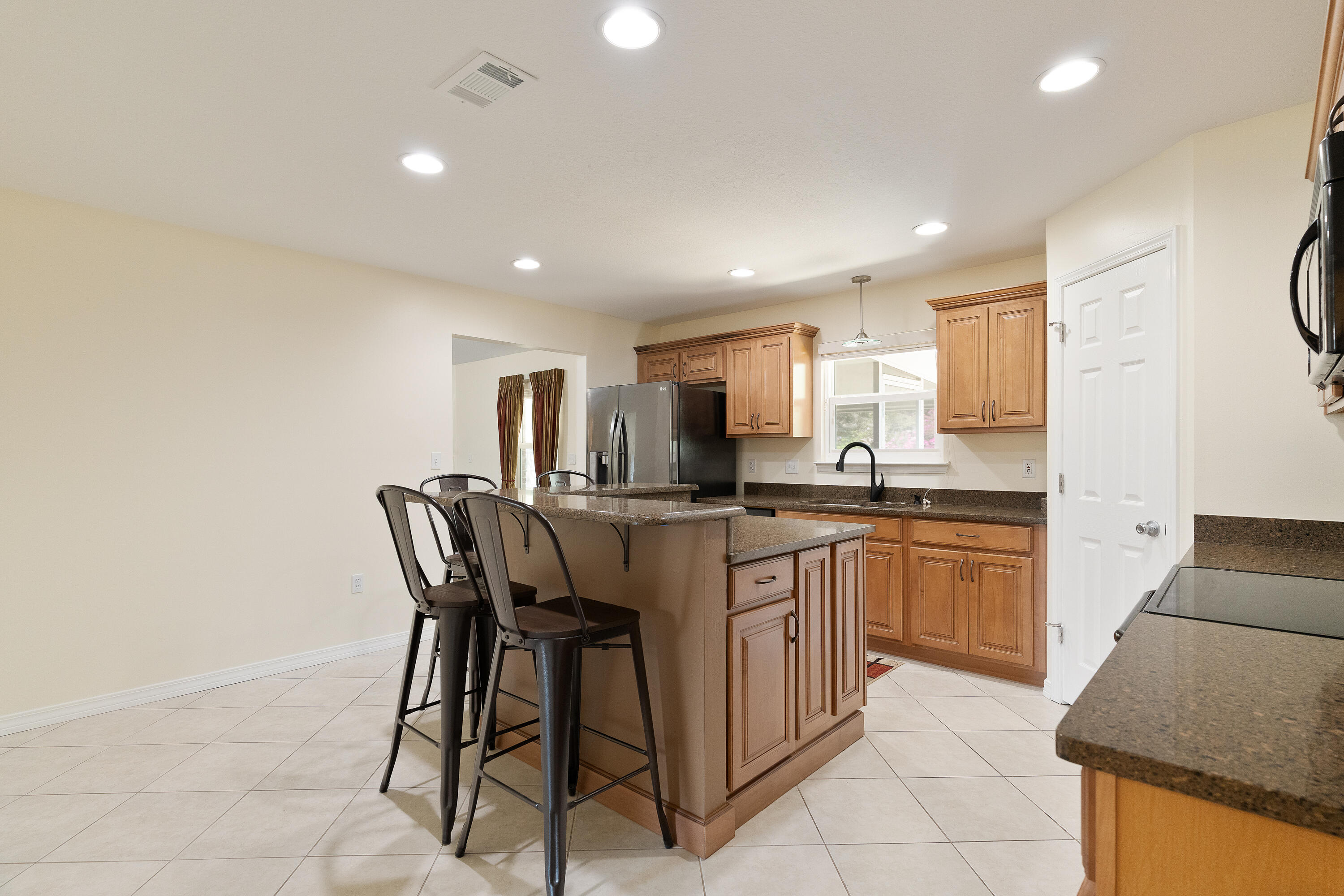 RAINTREE ESTATES - Residential