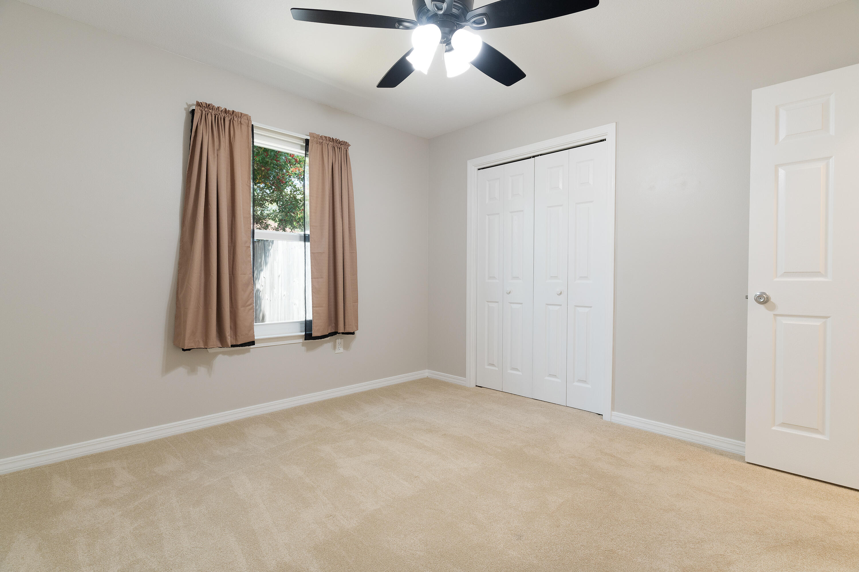 RAINTREE ESTATES - Residential