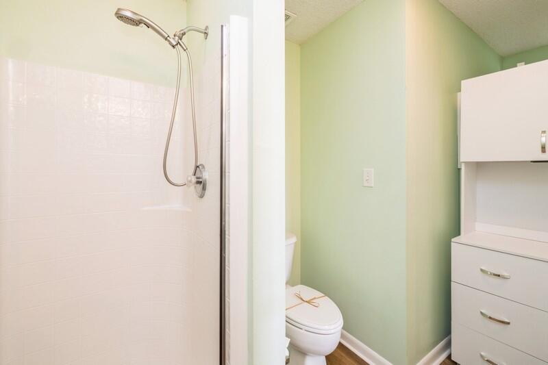 PALM COURT YACHT CLUB - Residential