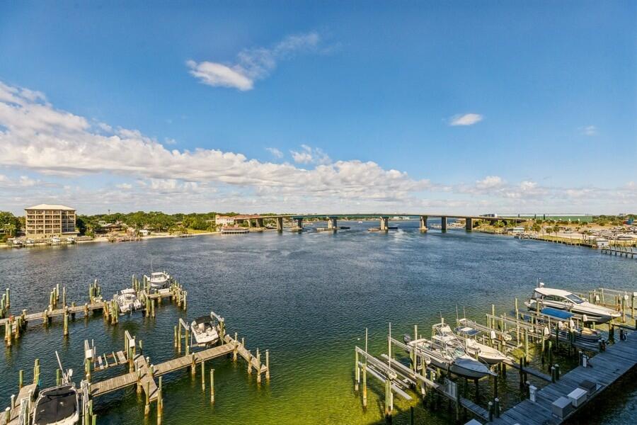 PALM COURT YACHT CLUB - Residential