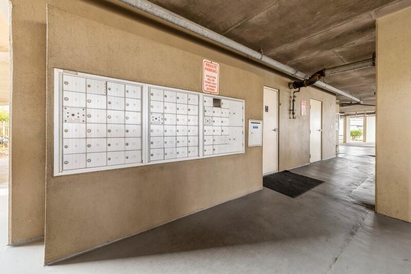 PALM COURT YACHT CLUB - Residential