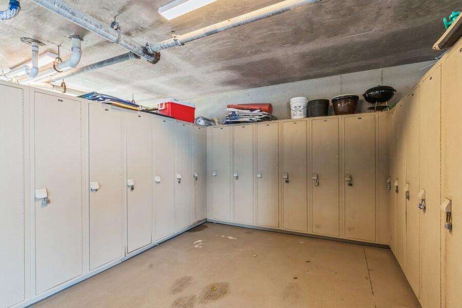 PALM COURT YACHT CLUB - Residential