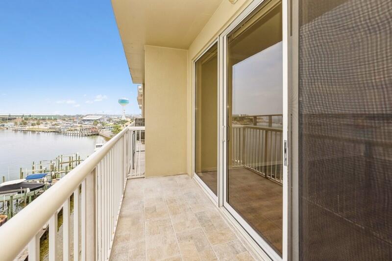 PALM COURT YACHT CLUB - Residential