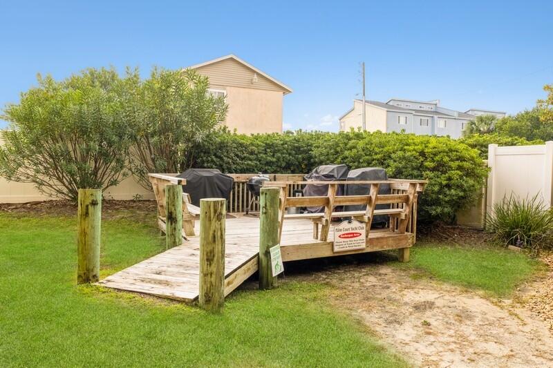 PALM COURT YACHT CLUB - Residential