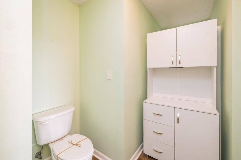 PALM COURT YACHT CLUB - Residential