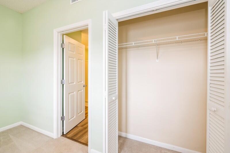 PALM COURT YACHT CLUB - Residential