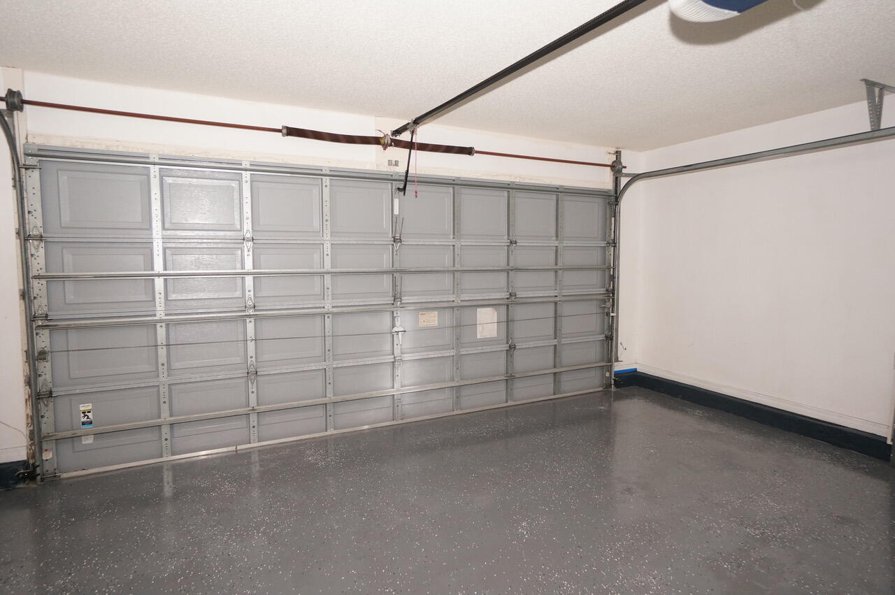 PARADISE RETREAT - Residential