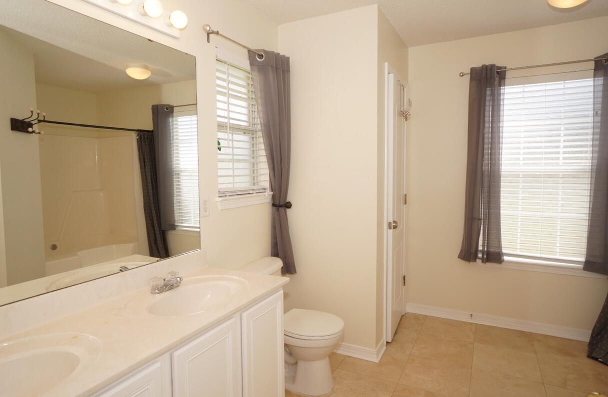 PARADISE RETREAT - Residential