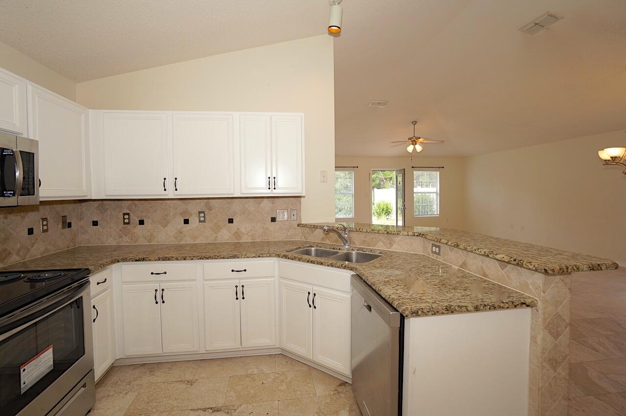 PARADISE RETREAT - Residential