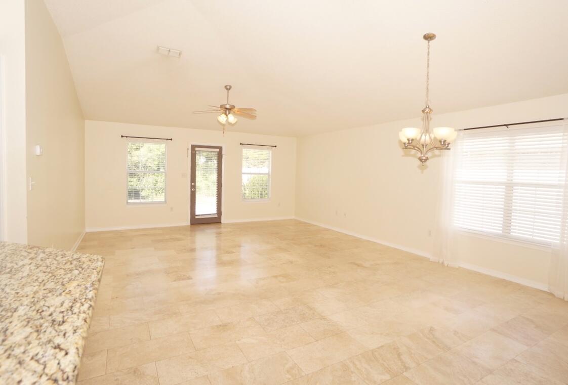 PARADISE RETREAT - Residential