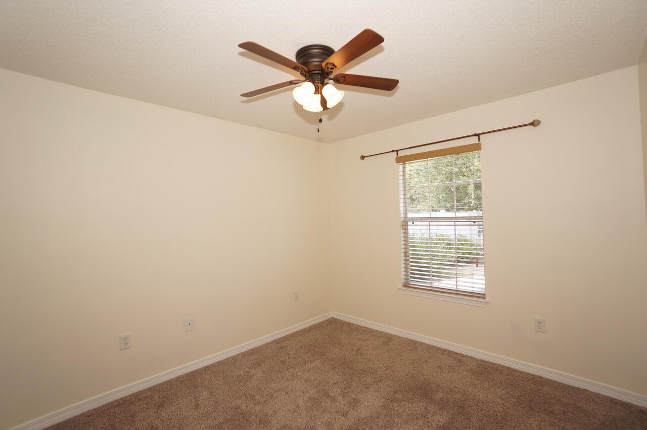 PARADISE RETREAT - Residential