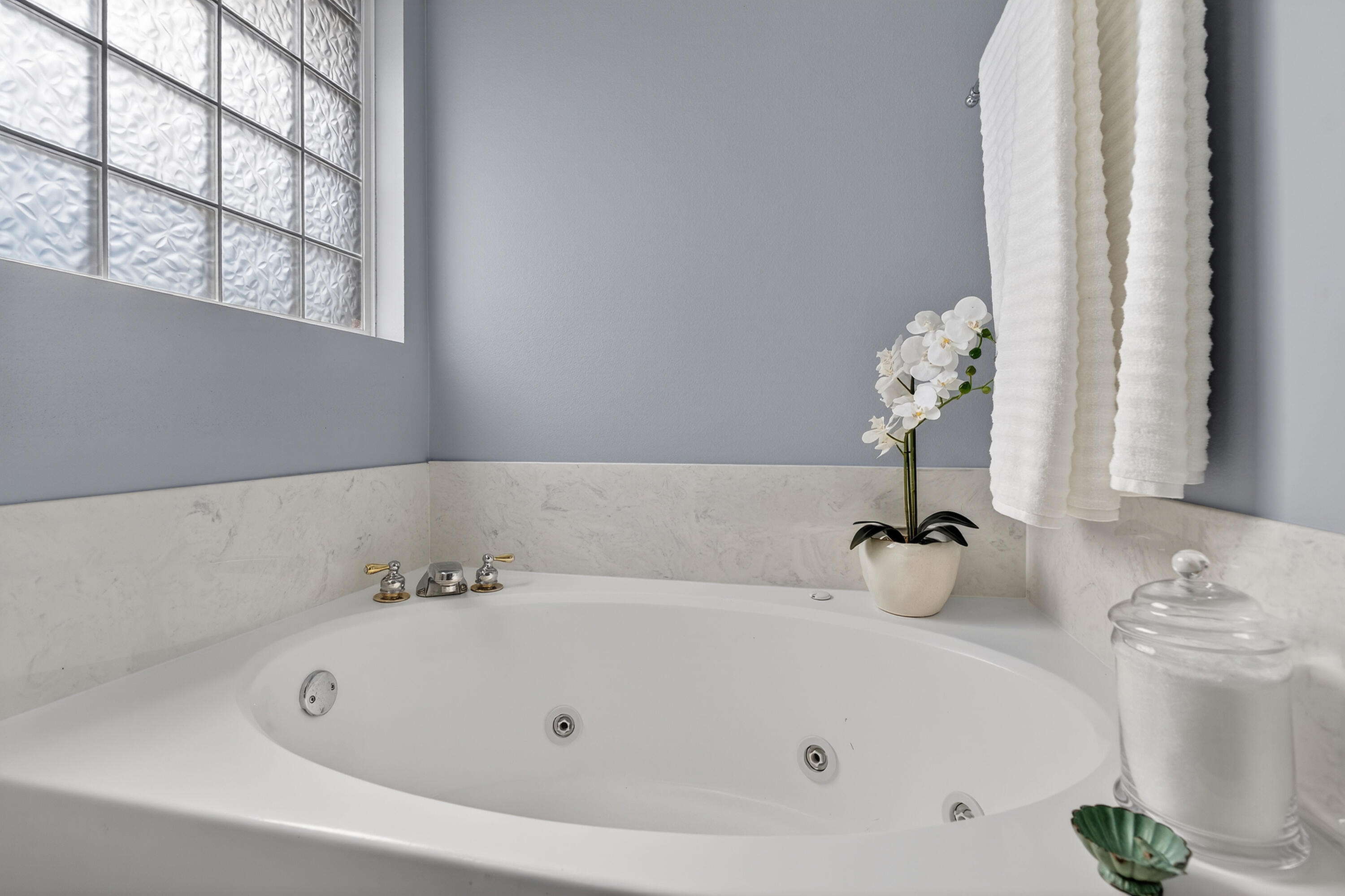 BRIDGEPORT COLONY - Residential