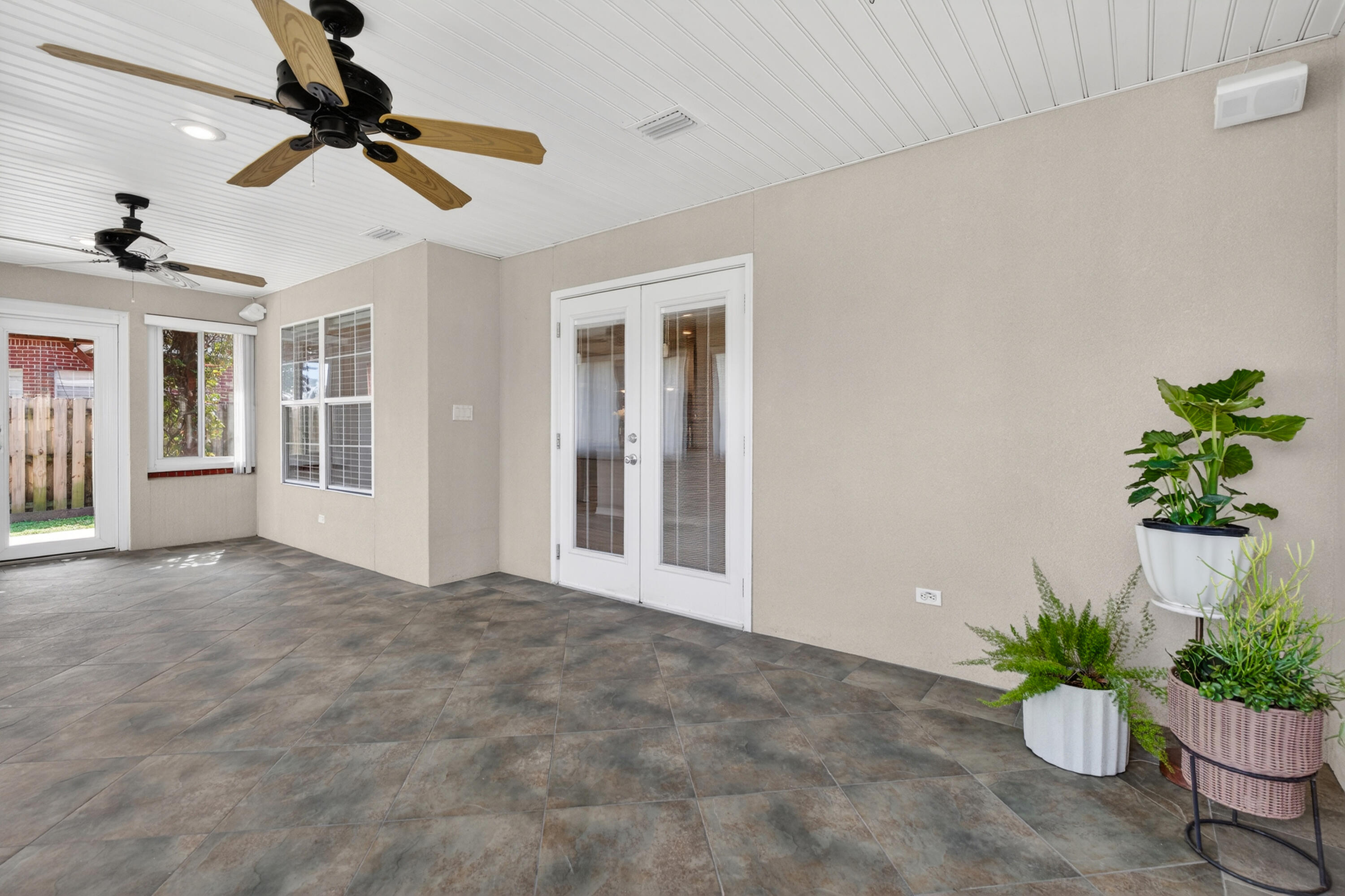 BRIDGEPORT COLONY - Residential