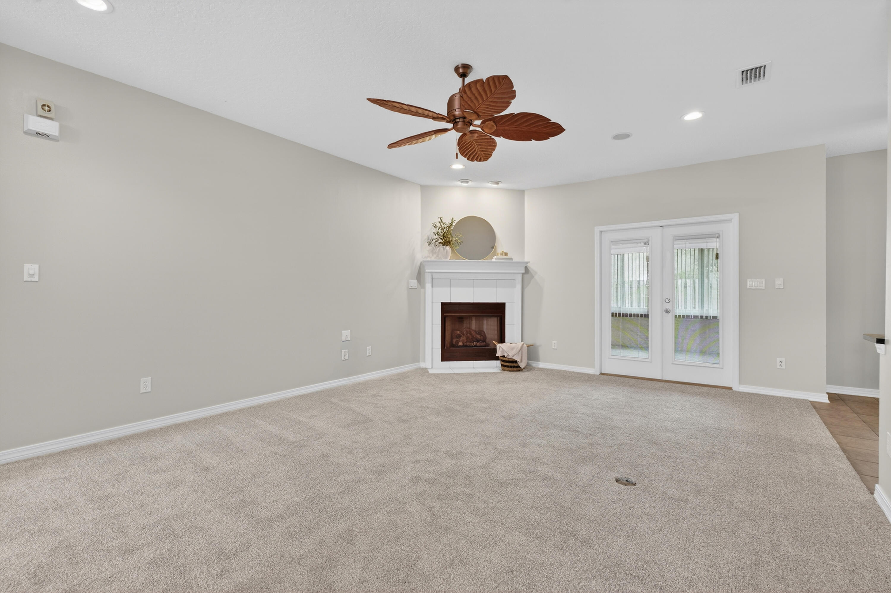 BRIDGEPORT COLONY - Residential