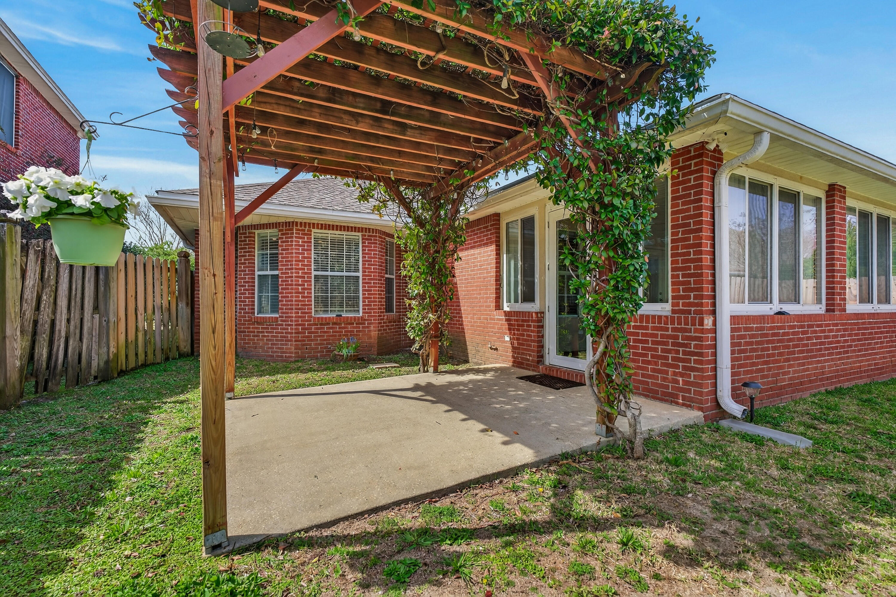 BRIDGEPORT COLONY - Residential