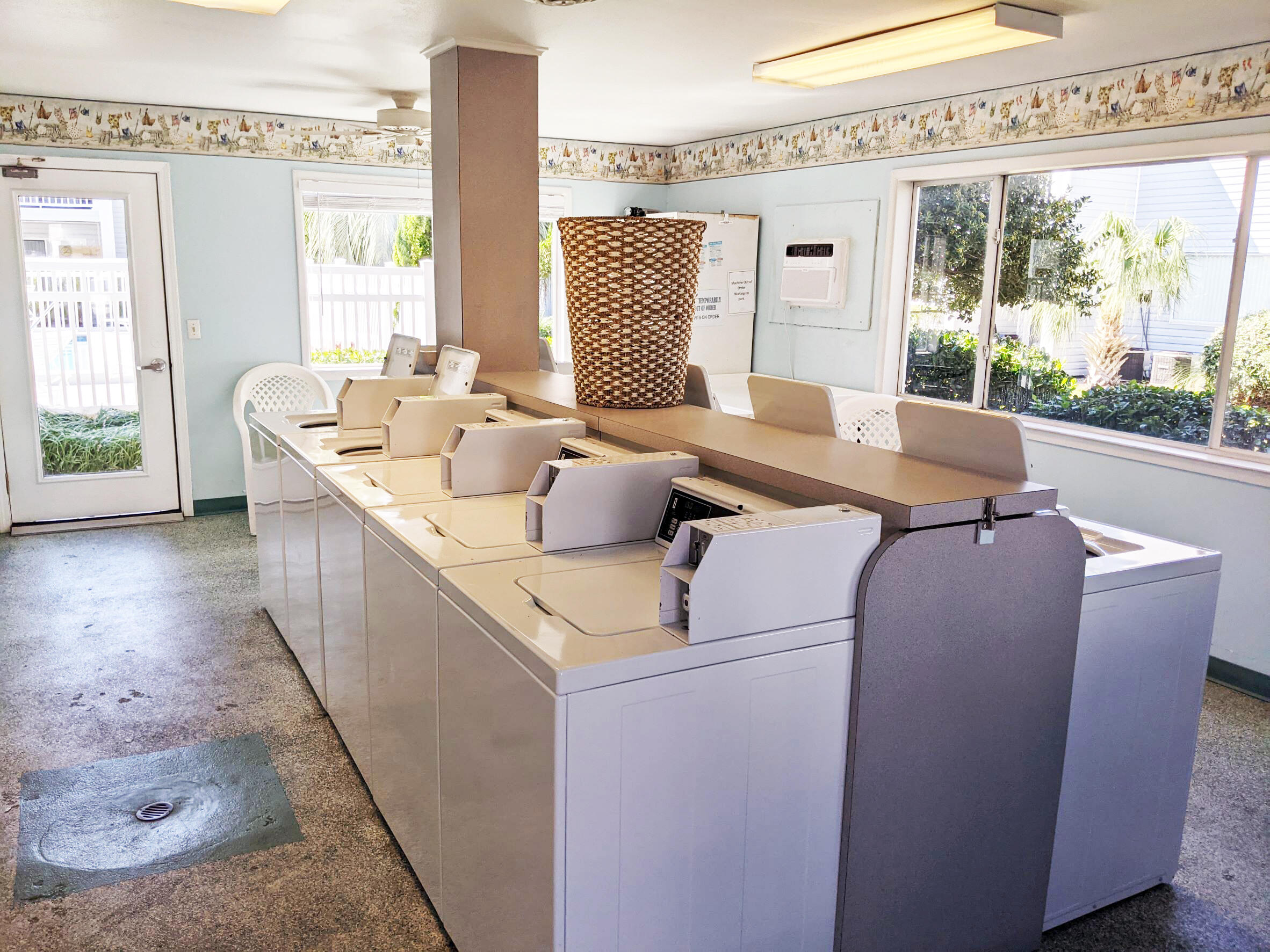 FINISTERRA CONDO - Residential