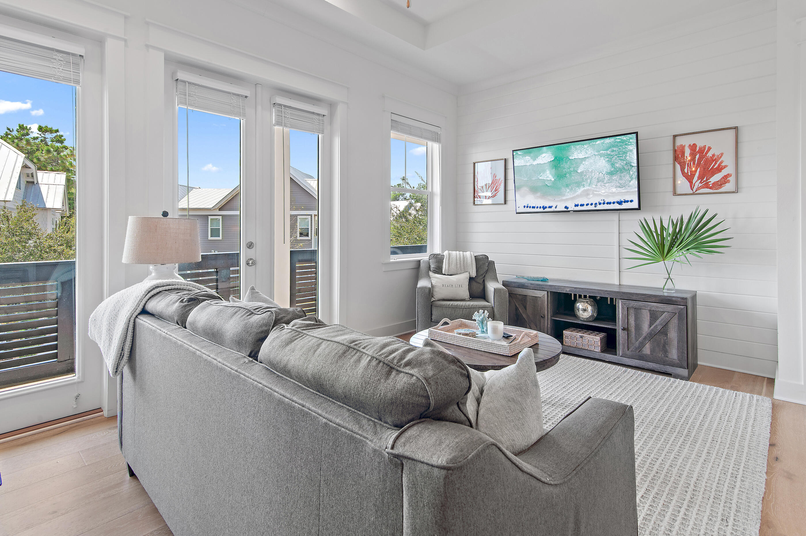 PROMINENCE - Residential