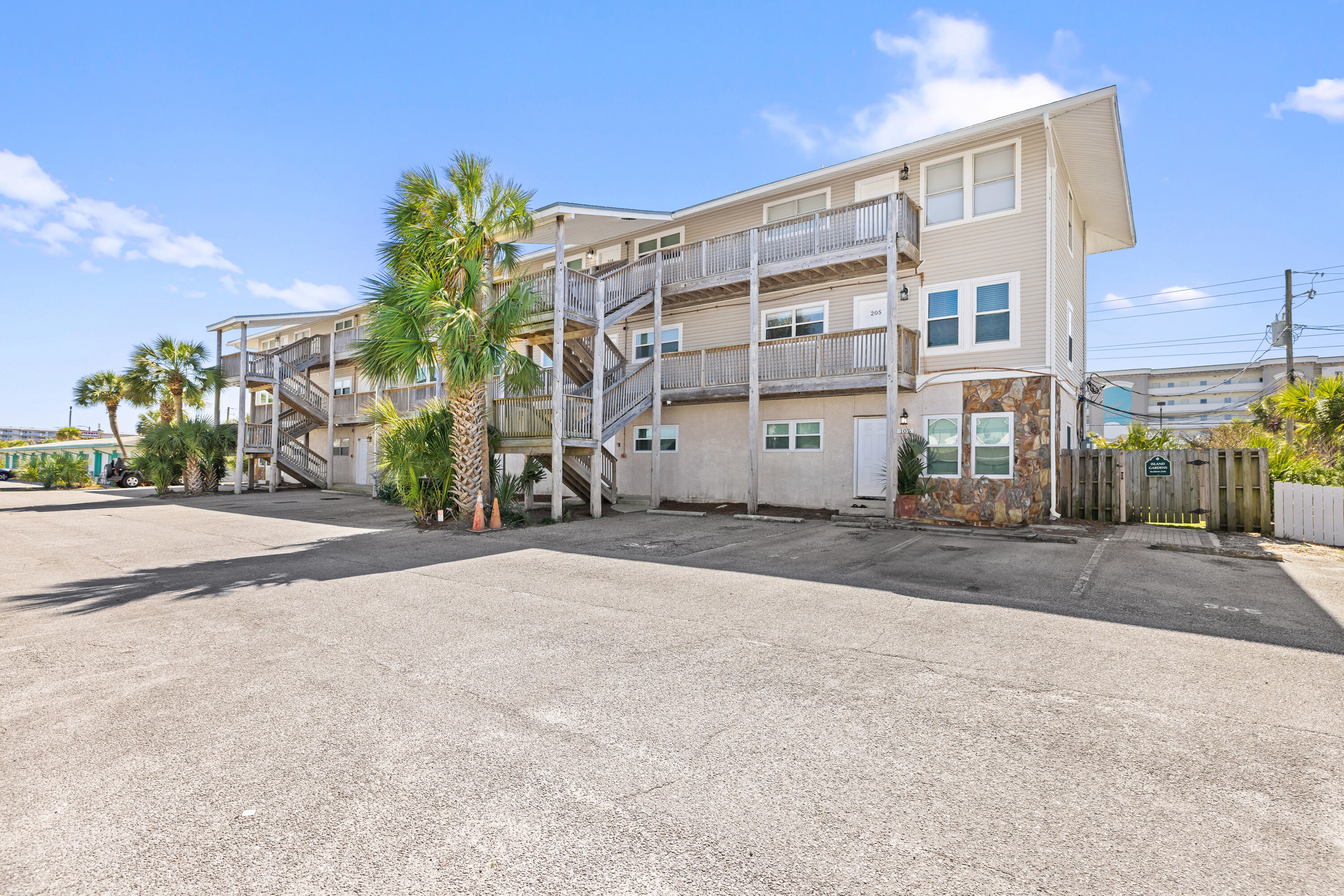 ISLAND GARDENS CONDO - Residential