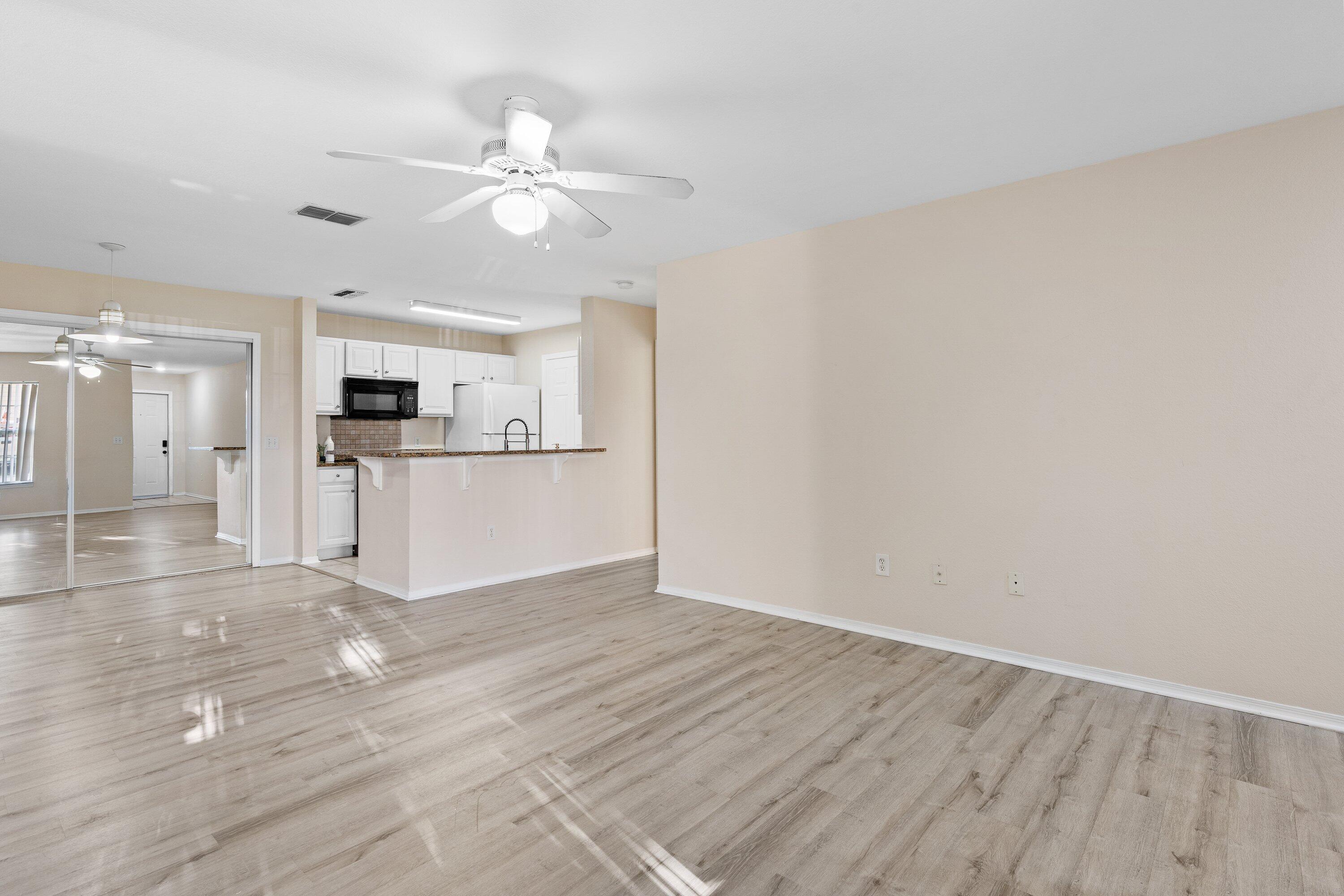 NAUTILUS CONDO - Residential