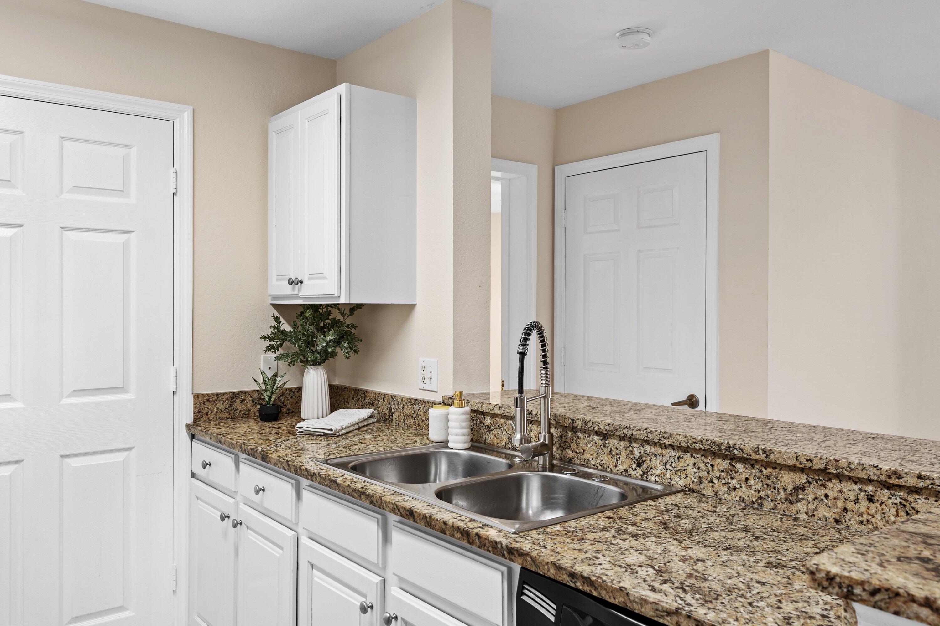 NAUTILUS CONDO - Residential