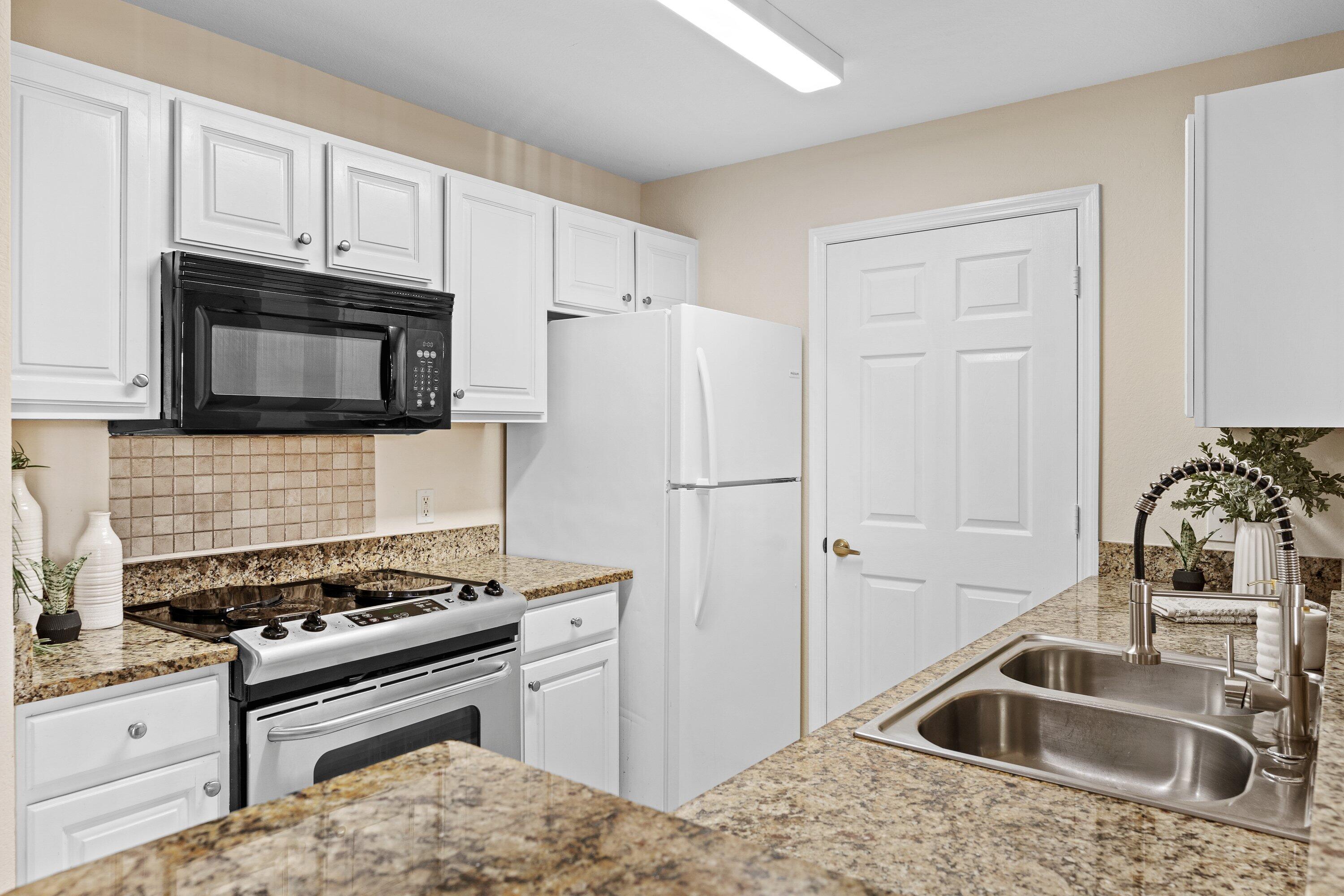 NAUTILUS CONDO - Residential