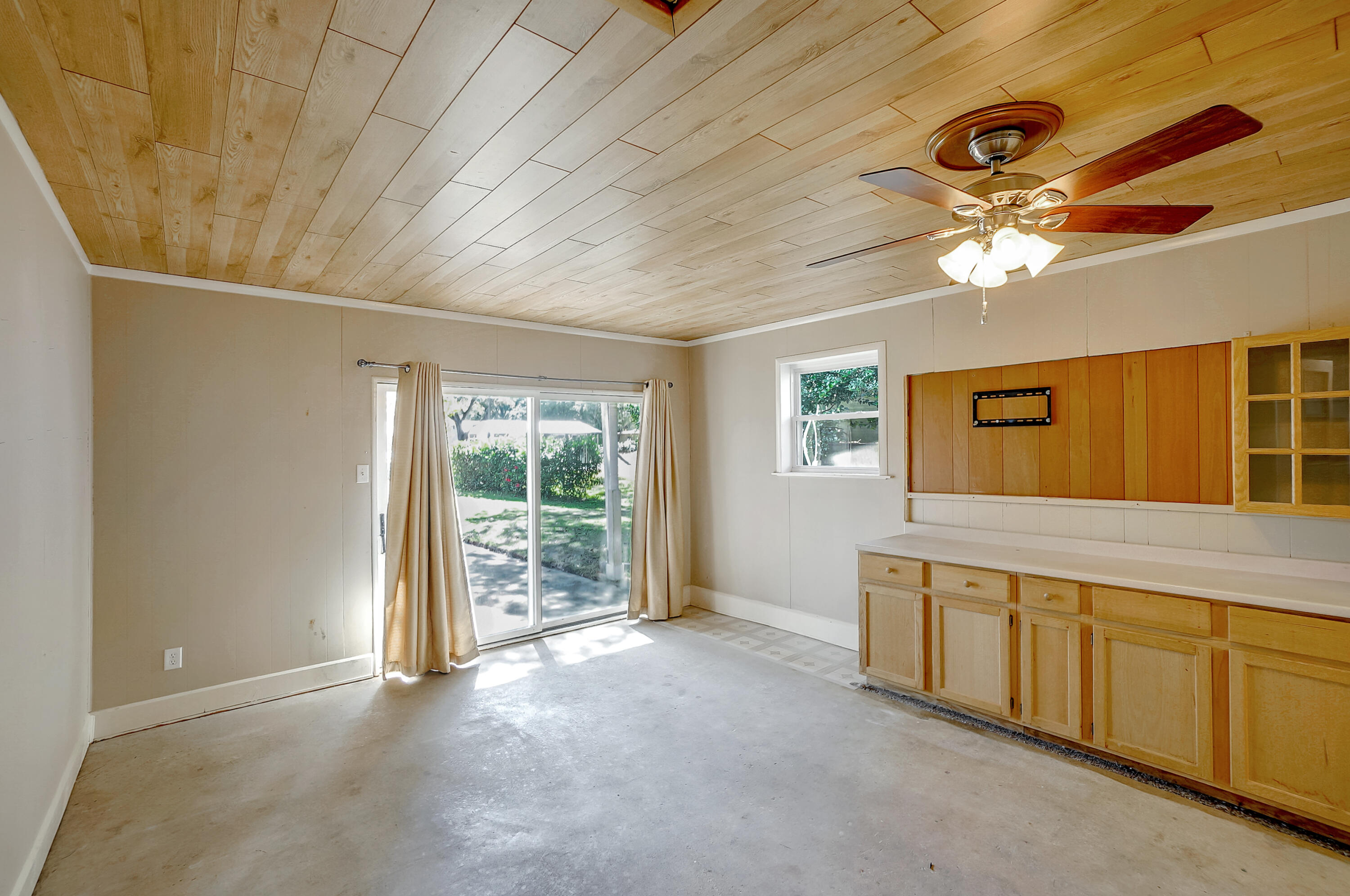 COLONY ESTATES 2ND ADDN - Residential