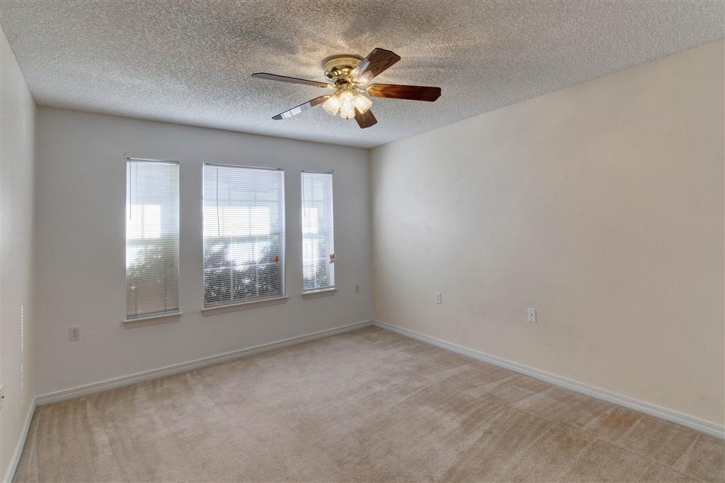 LIGHTHOUSE POINTE - Residential
