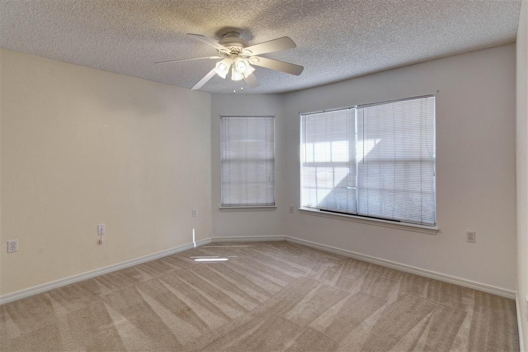 LIGHTHOUSE POINTE - Residential