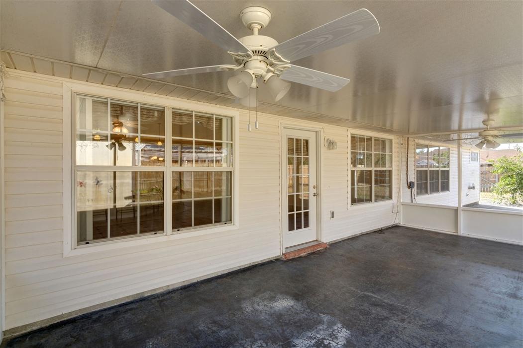 LIGHTHOUSE POINTE - Residential